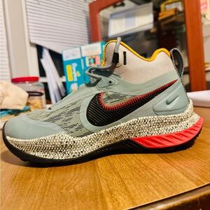 Nike React SFB Carbon Nikes (Men’s 8)